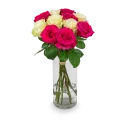 Kytice růžových a bílých růží